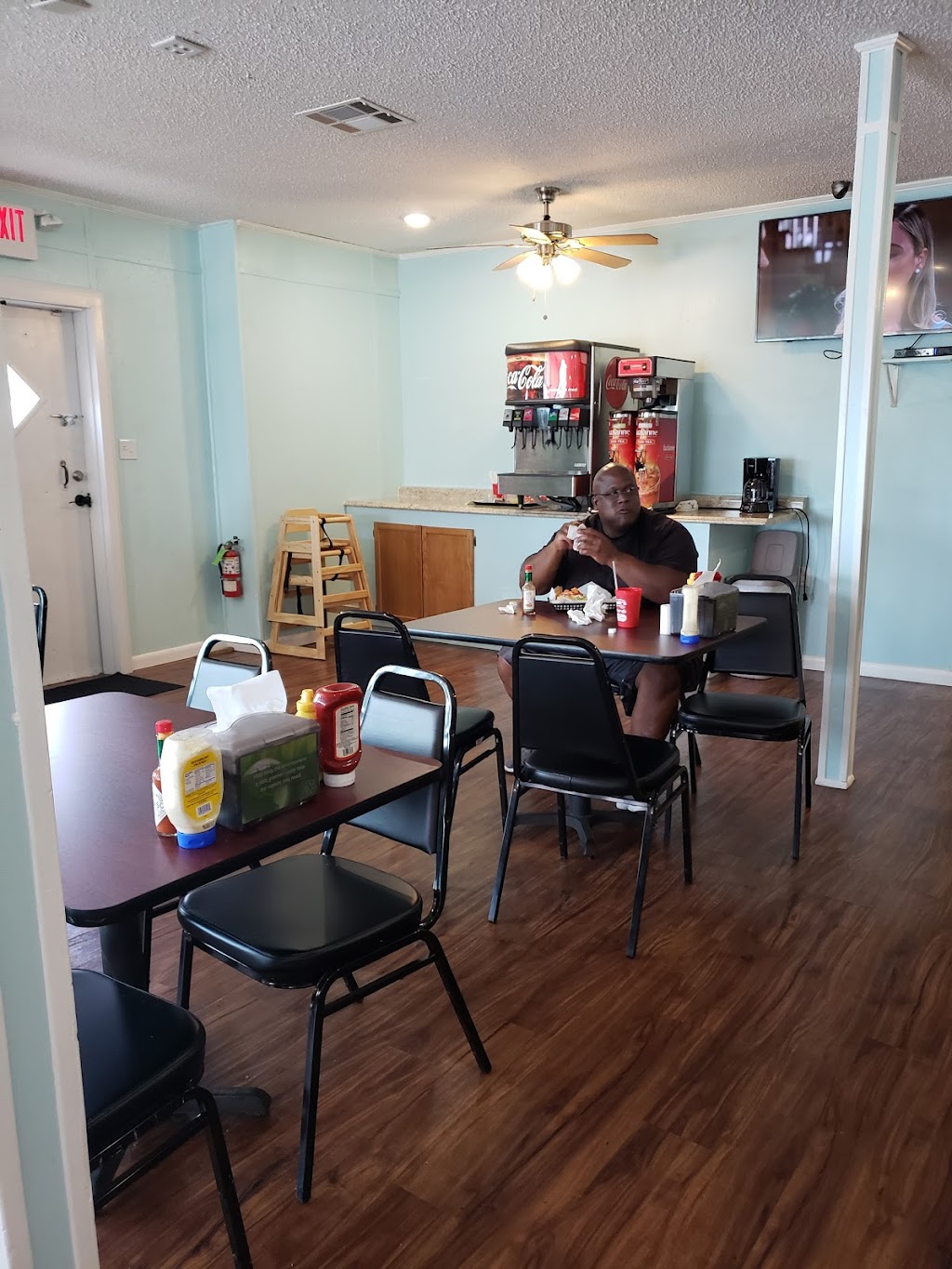 Ernies Cafe | 5201 4th St, Marrero, LA 70072, USA | Phone: (504) 373-6040