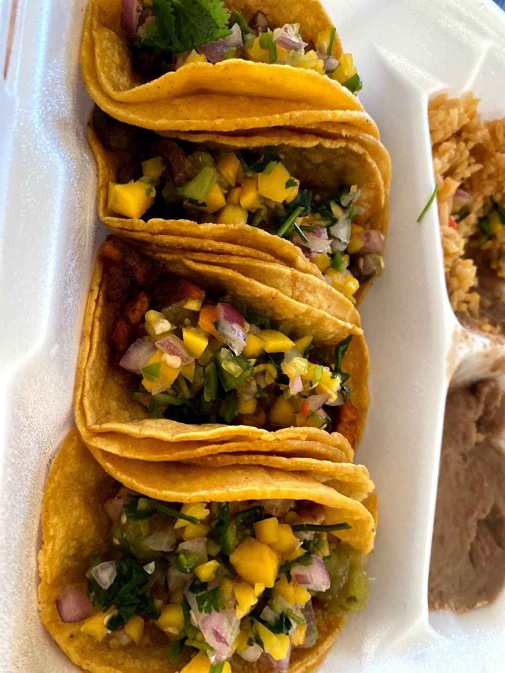 El Siner Tacos & More | 2510 W Thunderbird Rd, Phoenix, AZ 85023, USA | Phone: (602) 281-6213