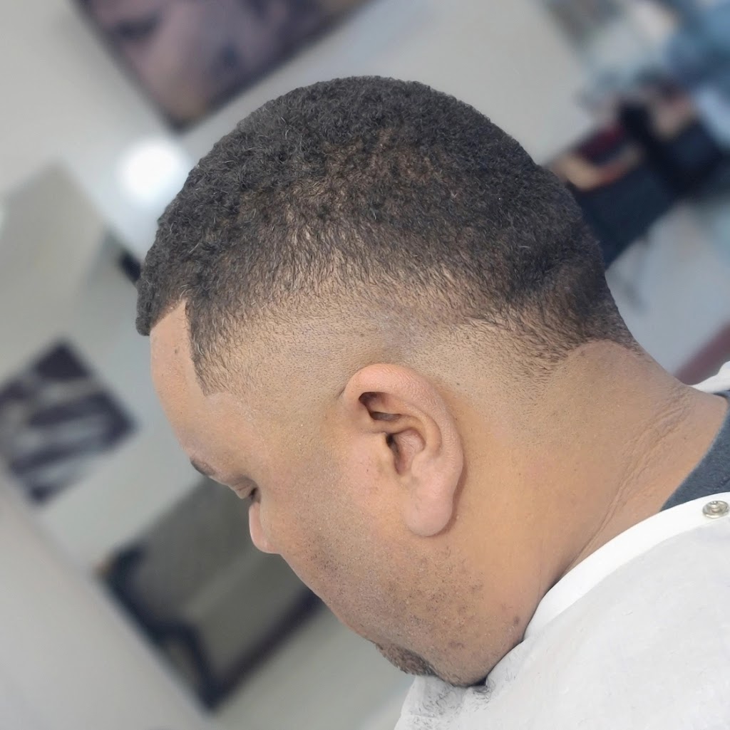 Ektor The BARBER | 10827 Bloomingdale Ave, Riverview, FL 33578, USA | Phone: (787) 341-0628