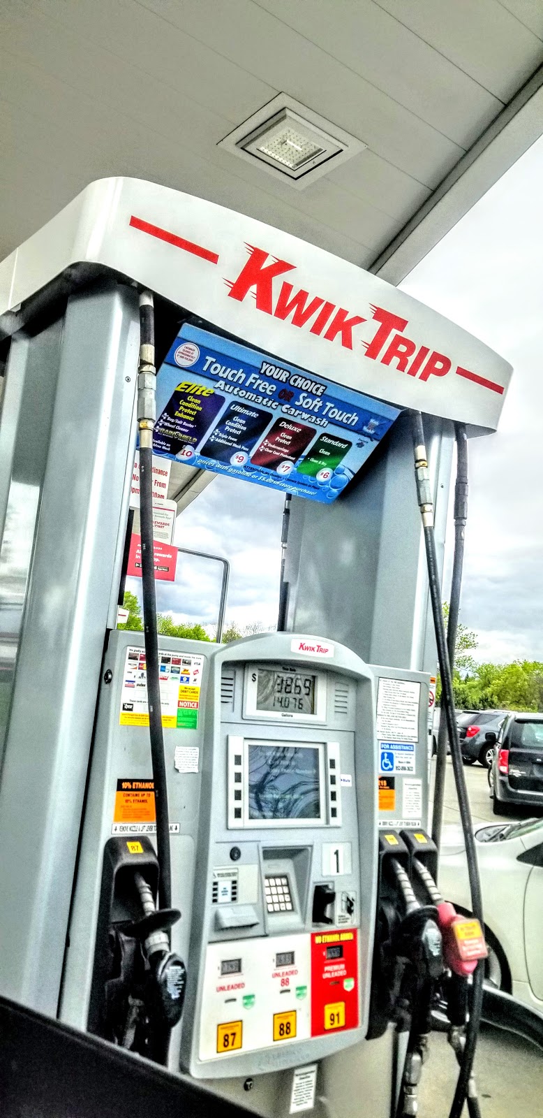 KWIK TRIP #694 | 16260 Kenrick Ave, Lakeville, MN 55044, USA | Phone: (952) 898-3633