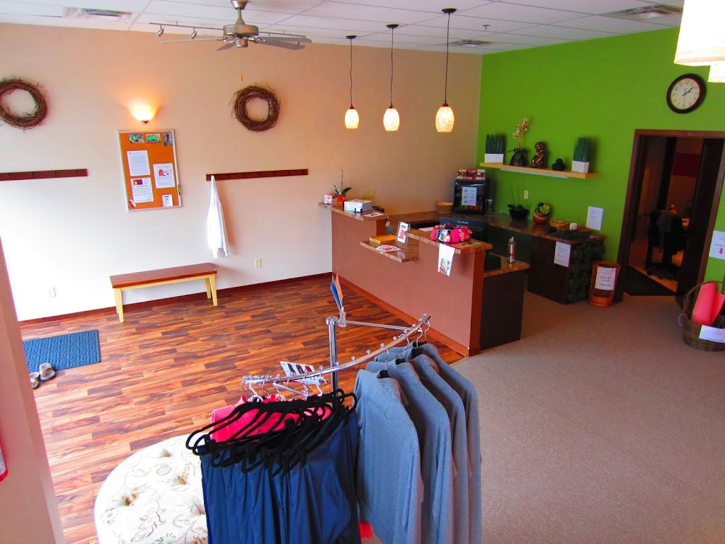 Good and Twisted Yoga | 1018 Gateway Dr, Chaska, MN 55318, USA | Phone: (952) 448-9642