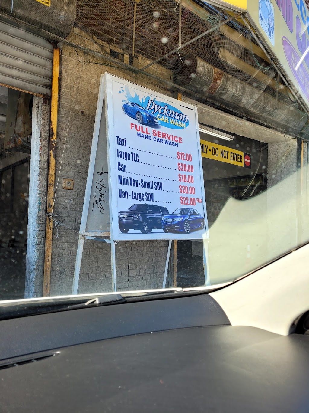 Hand Car Wash | 284 Dyckman St, New York, NY 10034, USA | Phone: (212) 304-1568