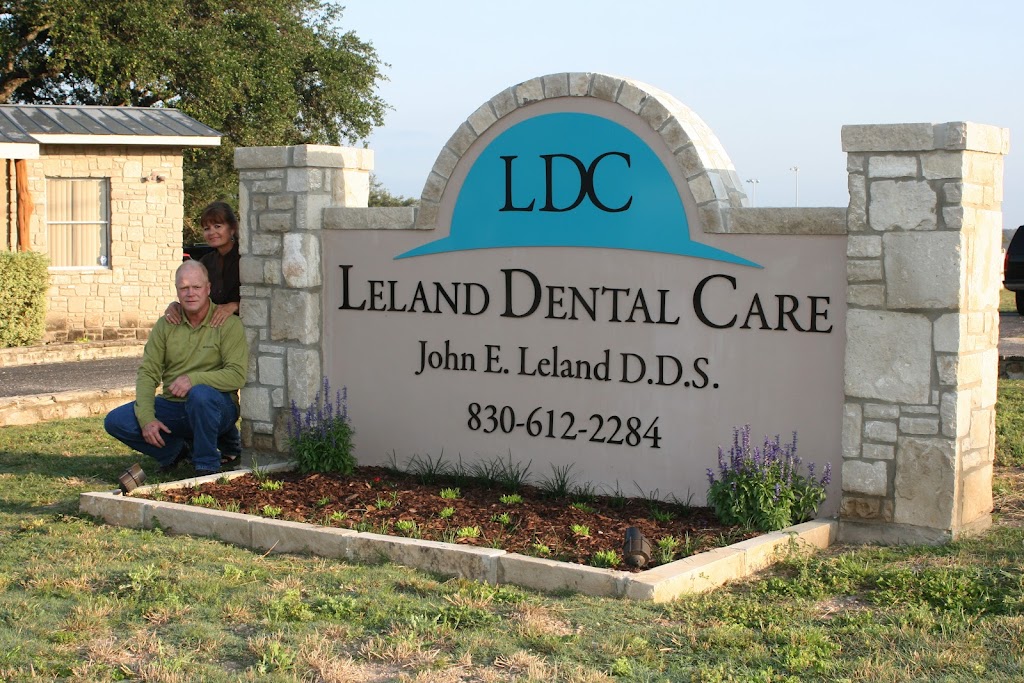 Leland Dental Care | 102 Oak Valley Dr, Lakehills, TX 78063, USA | Phone: (830) 612-2284