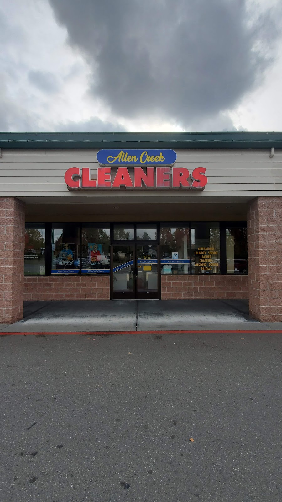 Allen Creek Dry Cleaners | 6618 64th St NE B, Marysville, WA 98270, USA | Phone: (360) 659-6565