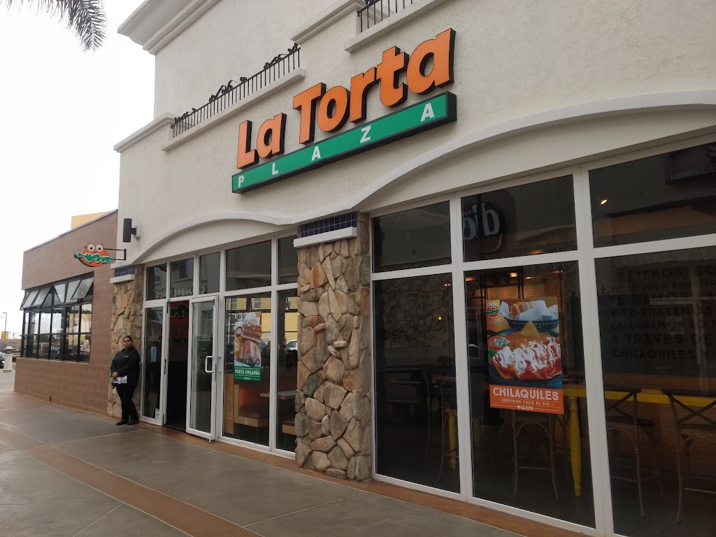 La Torta Plaza - Pabellón Rosarito | Calle Reforma 300, Parcelas, 22704 Rosarito, B.C., Mexico | Phone: 661 613 9094