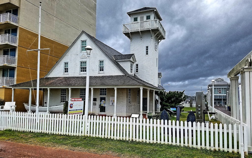 Virginia Beach Surf & Rescue Museum | 2401 Atlantic Ave, Virginia Beach, VA 23451, USA | Phone: (757) 422-1587