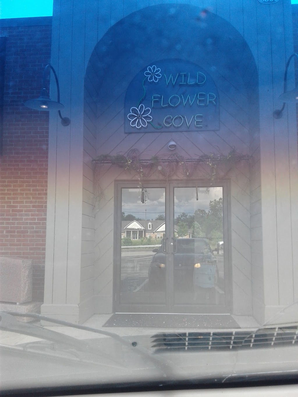 Wild-Flower Cove | 8560 Market St, Youngstown, OH 44512, USA | Phone: (330) 707-1212