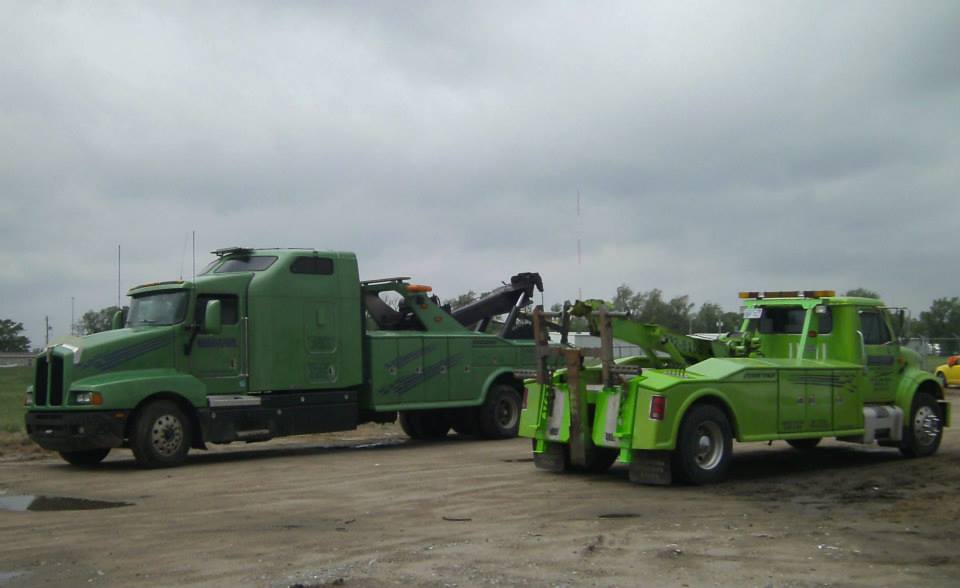 Arrow Wrecker Service | 531 E MacArthur Rd #1622, Wichita, KS 67216, USA | Phone: (316) 522-8156