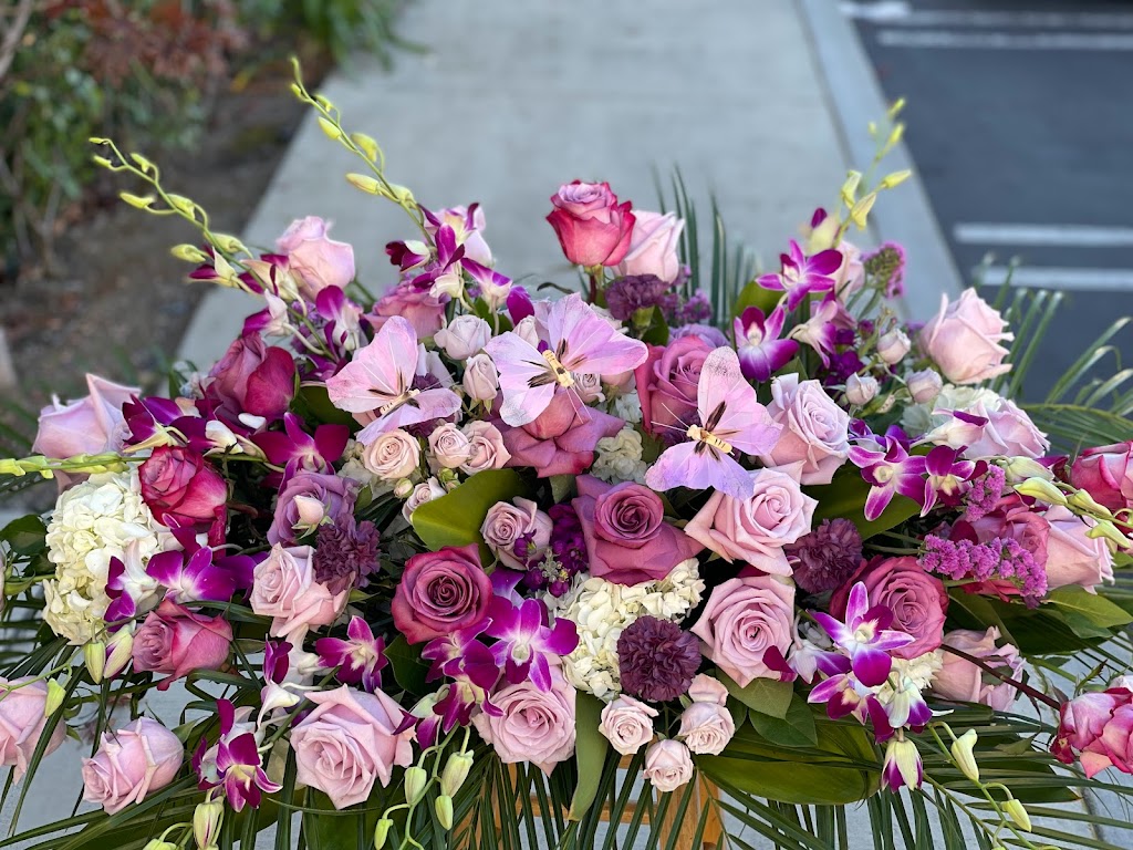 Saigonflorist-4mua flowers and gifts to Vietnam | 5932 Bolsa Ave, Huntington Beach, CA 92649, USA | Phone: (714) 840-8429