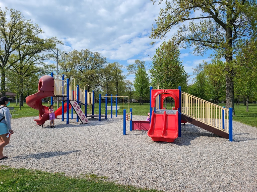 Lacasse Park | 590 Lacasse Blvd, Windsor, ON N8N 2C1, Canada | Phone: (519) 735-2184