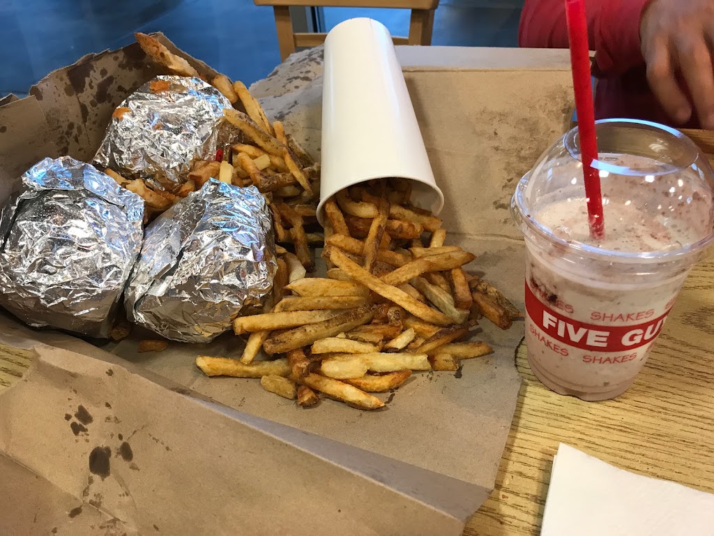 Five Guys | 116 E El Camino Real, Sunnyvale, CA 94085, USA | Phone: (408) 830-9100