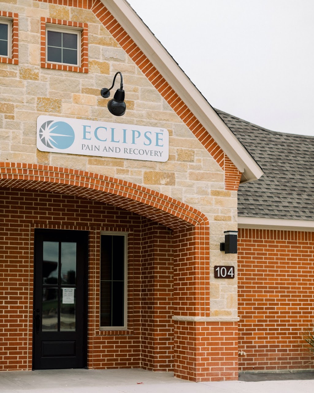 Eclipse Pain and Recovery; Dustin Leek M.D. | 1006 Legacy Ranch Rd Suite 104, Waxahachie, TX 75165, USA | Phone: (469) 290-7246