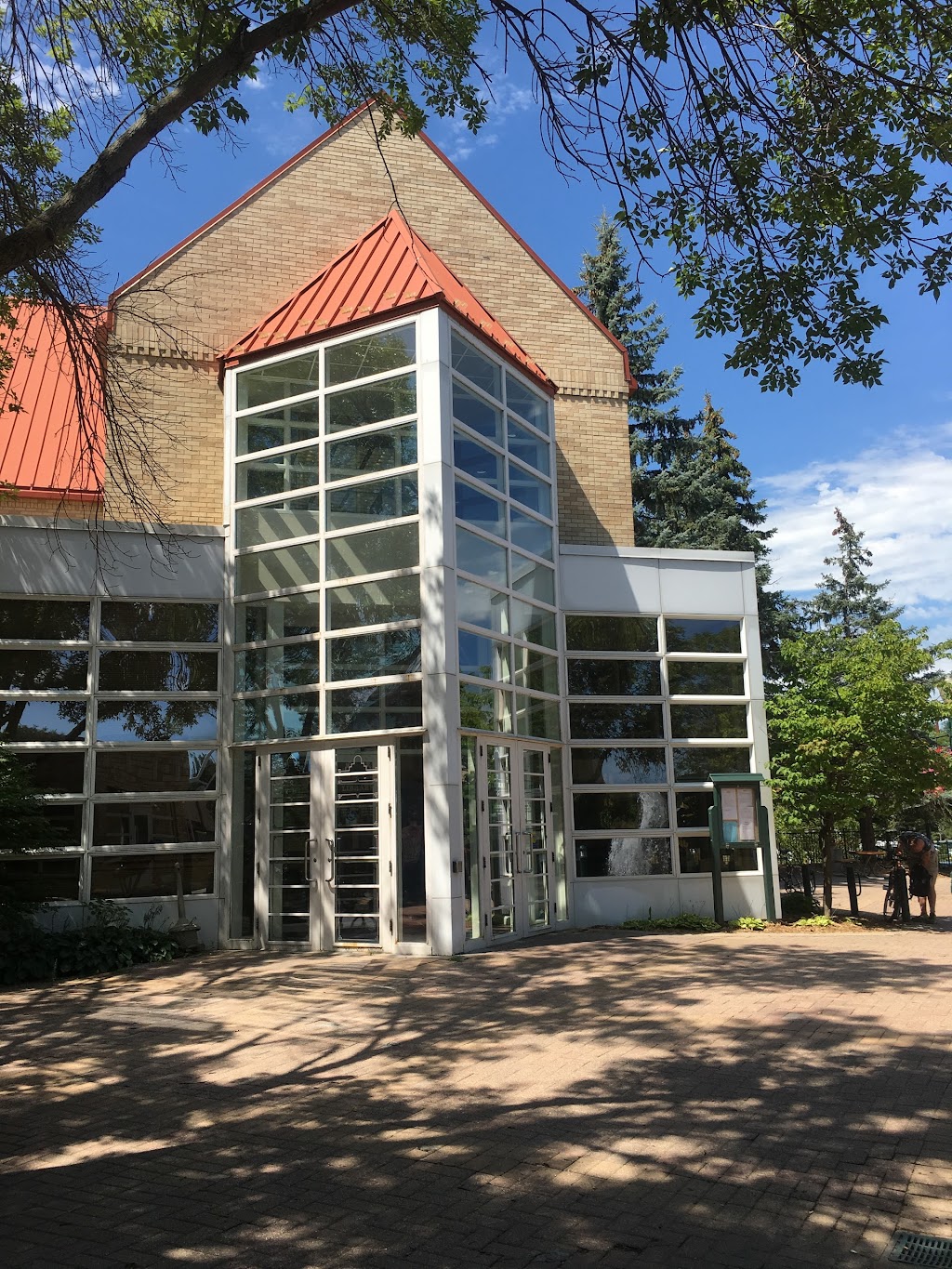 Chaska City Hall | 1 City Hall Plaza, Chaska, MN 55318, USA | Phone: (952) 448-9200