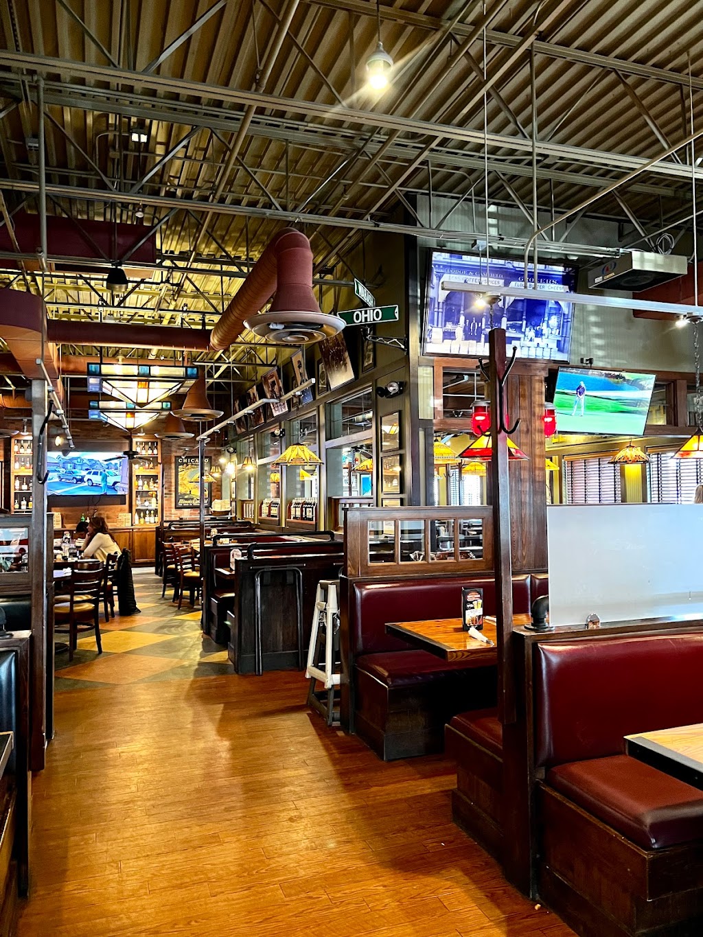 UNO Pizzeria & Grill | 44805 Mound Rd, Sterling Heights, MI 48314, USA | Phone: (586) 991-0912