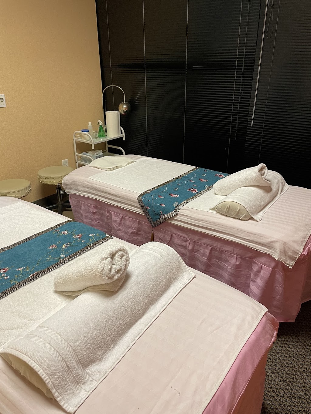H2O Massage Therapy | 3284 W Grant Line Rd, Tracy, CA 95304, USA | Phone: (209) 832-2190