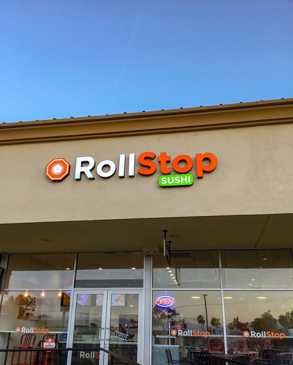 RollStop Sushi | 1385 W Park Western Dr, San Pedro, CA 90732 | Phone: (424) 368-5980