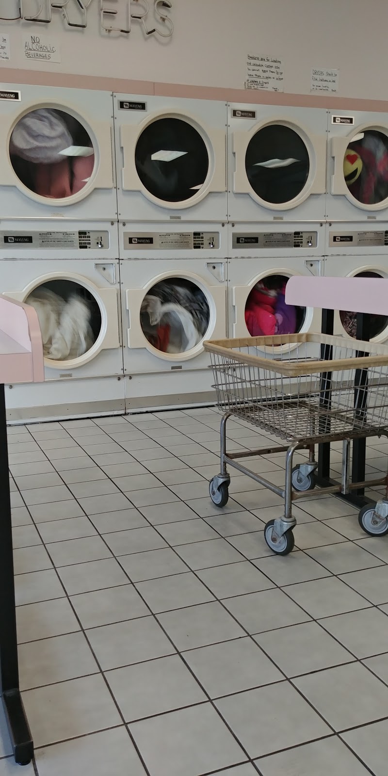 Hazel Park Laundromat | 24013 Dequindre Rd, Hazel Park, MI 48030, USA | Phone: (248) 547-0443