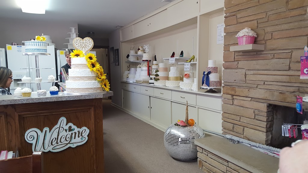 W.O.W. Cakes | 4327 W 13th St N, Wichita, KS 67212, USA | Phone: (316) 516-3351