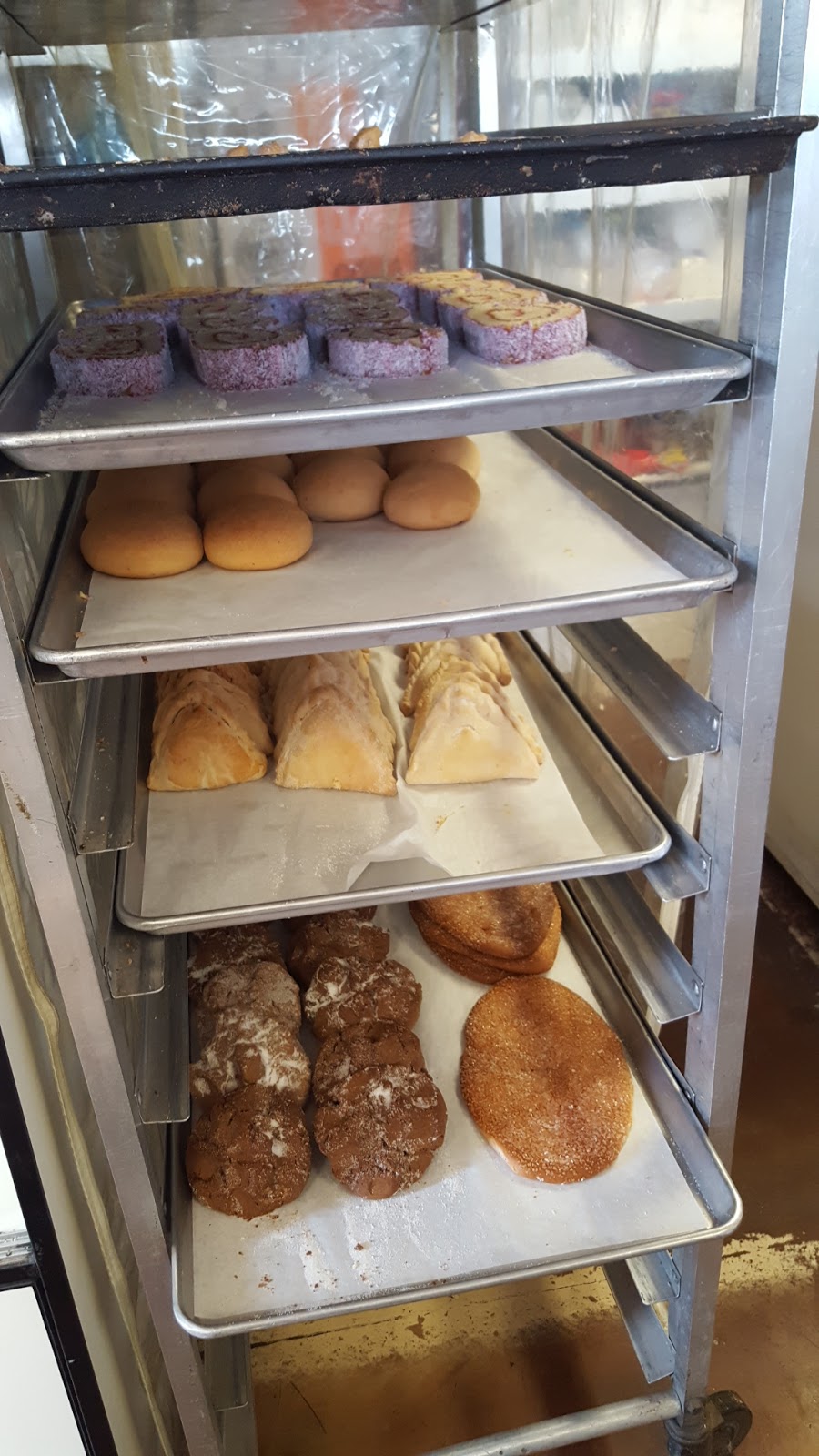 A Js Bakery & Donuts | 825 Anchor Ave, Orange Cove, CA 93646 | Phone: (559) 626-7812