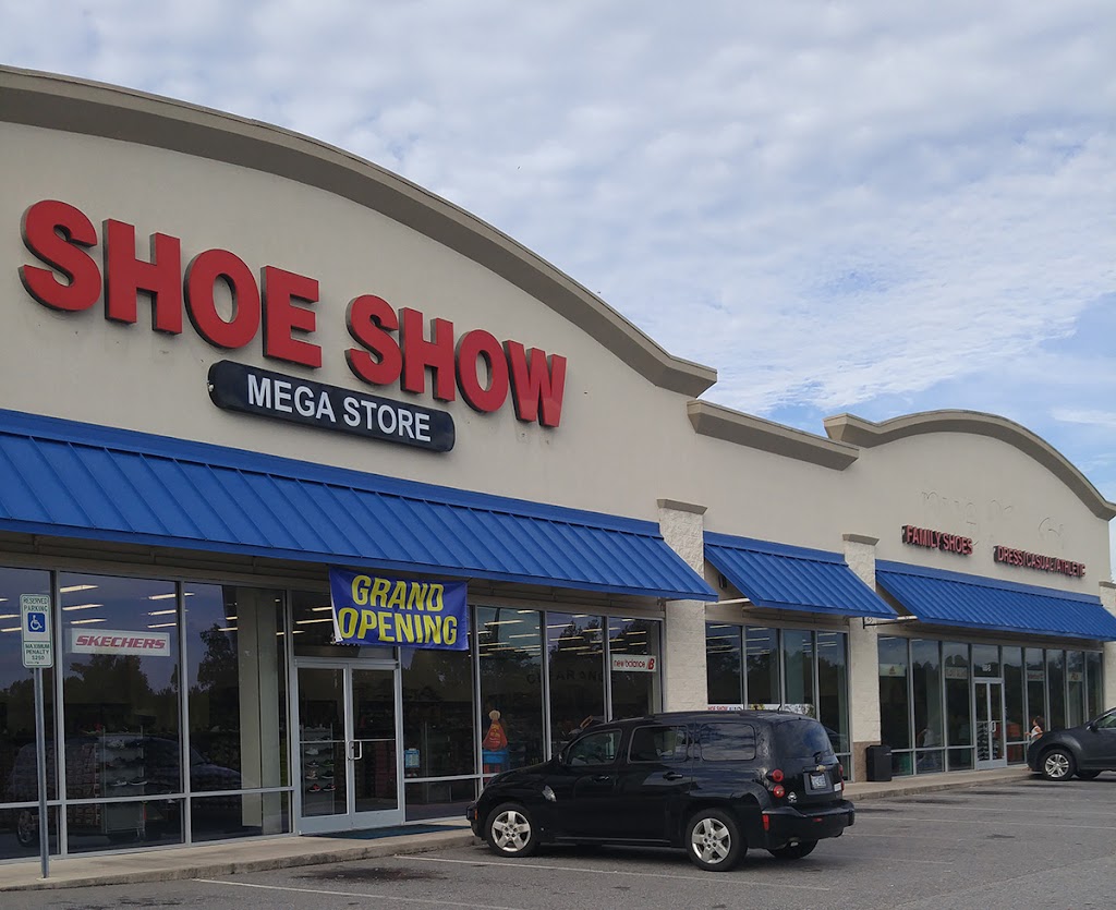 Shoe Show Mega Store | 1660 NC Highway 14 Shops At Reidsville Ridge, Unit A, Reidsville, NC 27320, USA | Phone: (336) 634-1990