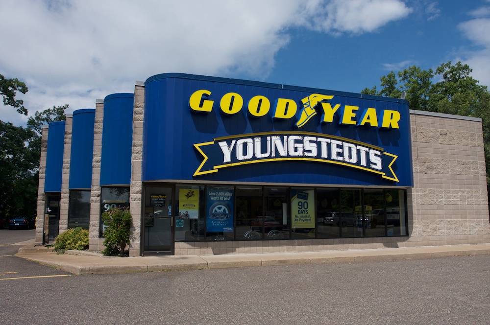 Youngstedts Minnetonka Tire & Auto Service | 14950 MN-7, Minnetonka, MN 55345, USA | Phone: (952) 933-7177