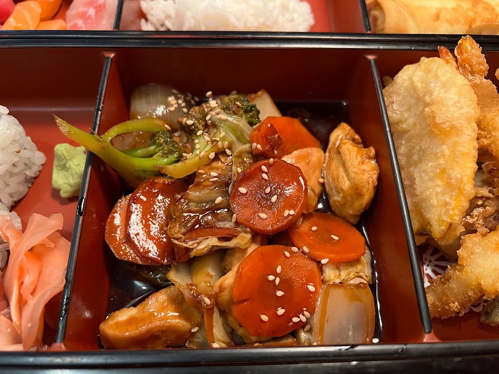 Tomo Japanese Restaurant | 216 E Bearss Ave, Tampa, FL 33613, USA | Phone: (813) 962-1560