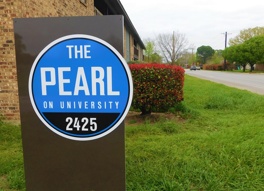 The Pearl On University Apartments | 2425 Old North Rd, Denton, TX 76209, USA | Phone: (940) 228-0309