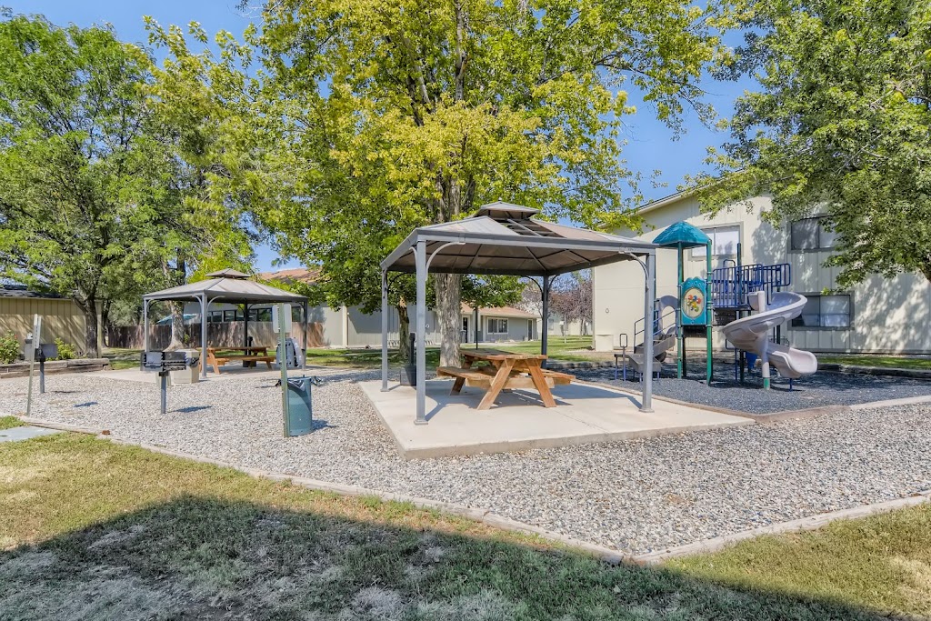 Country Green Apartments | 3065 US-50, Cañon City, CO 81212 | Phone: (719) 285-4012