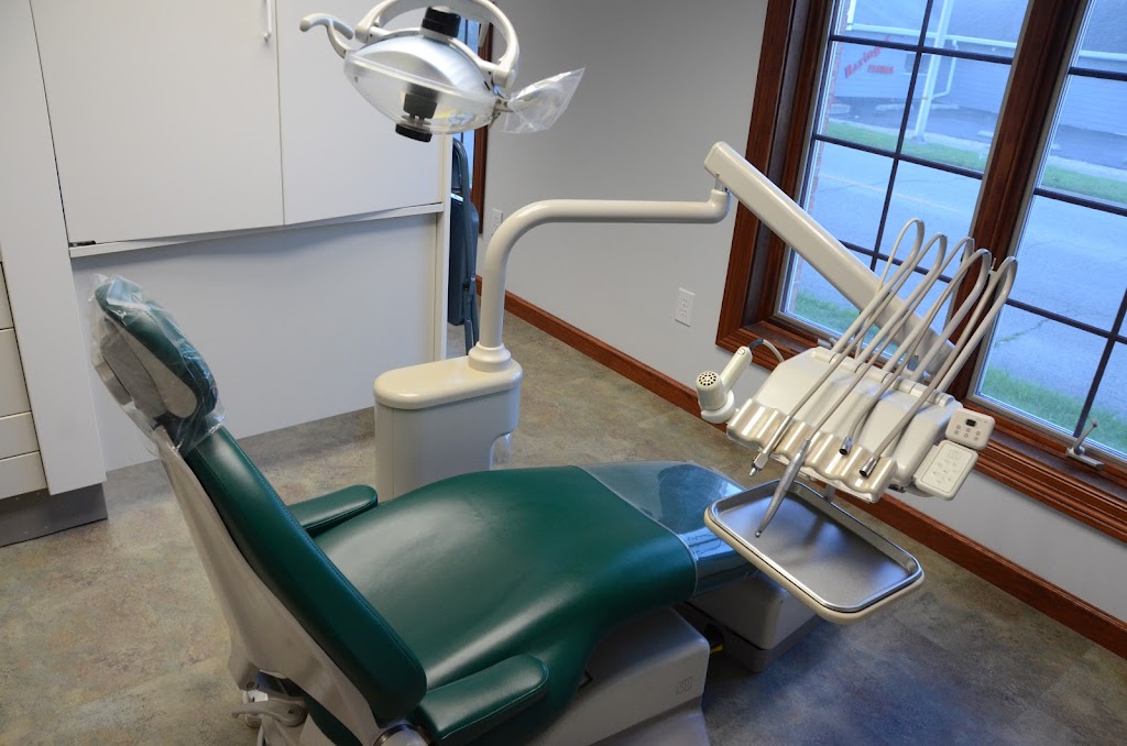 Scottsburg Dental Care | 214 E McClain Ave, Scottsburg, IN 47170 | Phone: (812) 752-5555