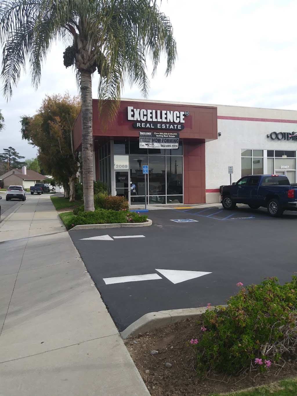 Excellence Real Estate - La Habra | 2069 W Whittier Blvd, La Habra, CA 90631, USA | Phone: (562) 244-0623