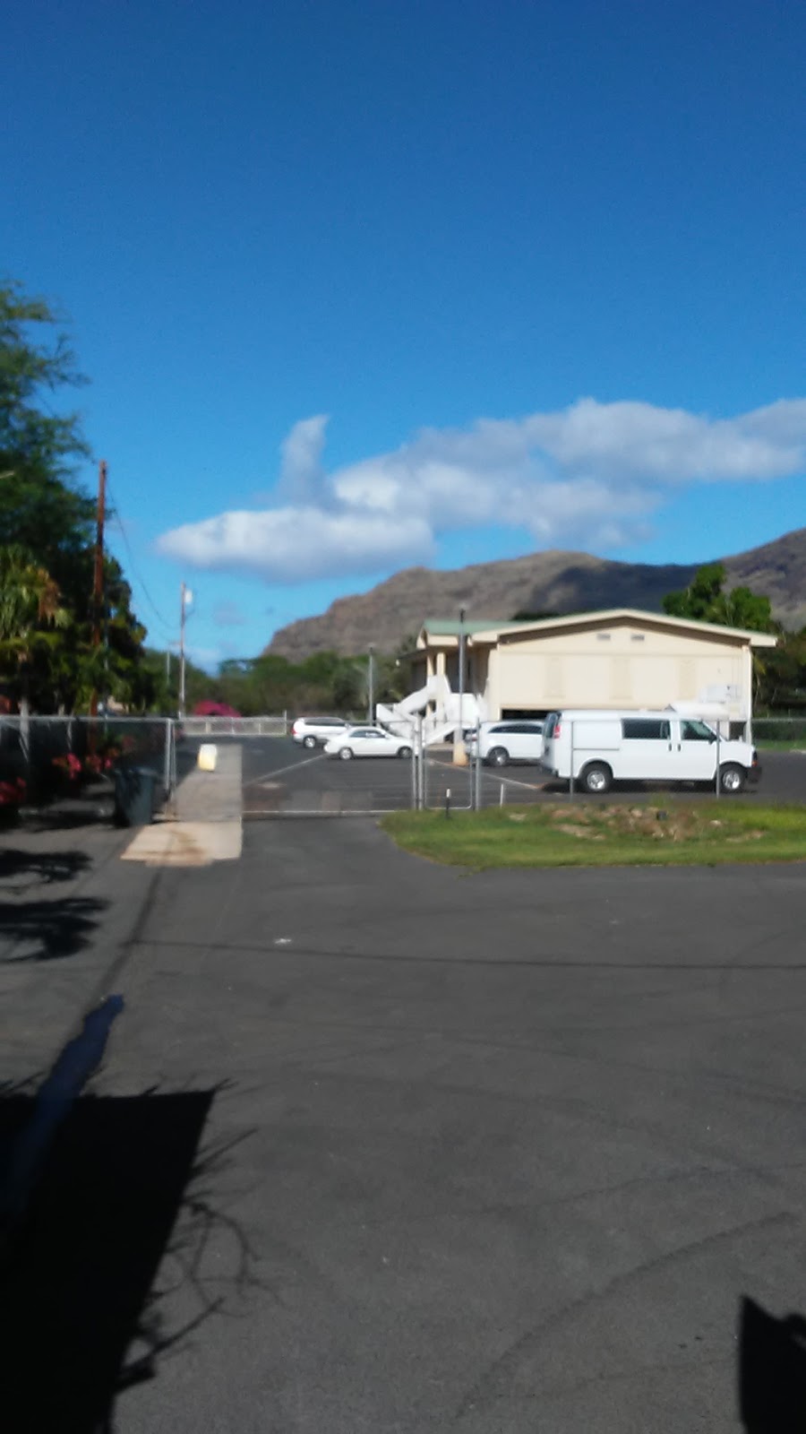 Kingdom Hall of Jehovahs Witnesses | 84-361 Makaha Valley Rd, Waianae, HI 96792 | Phone: (808) 695-5667