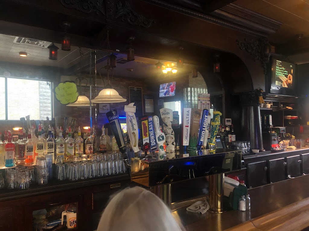 Schooner Pub | 114 N Franklin St, Port Washington, WI 53074 | Phone: (262) 284-2258