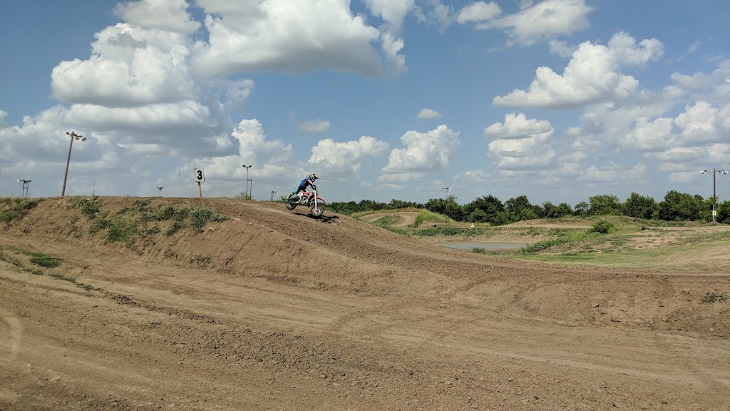 Badlands Motocross Park | 5243 Co Rd 1095, Celeste, TX 75423, USA | Phone: (972) 742-2228