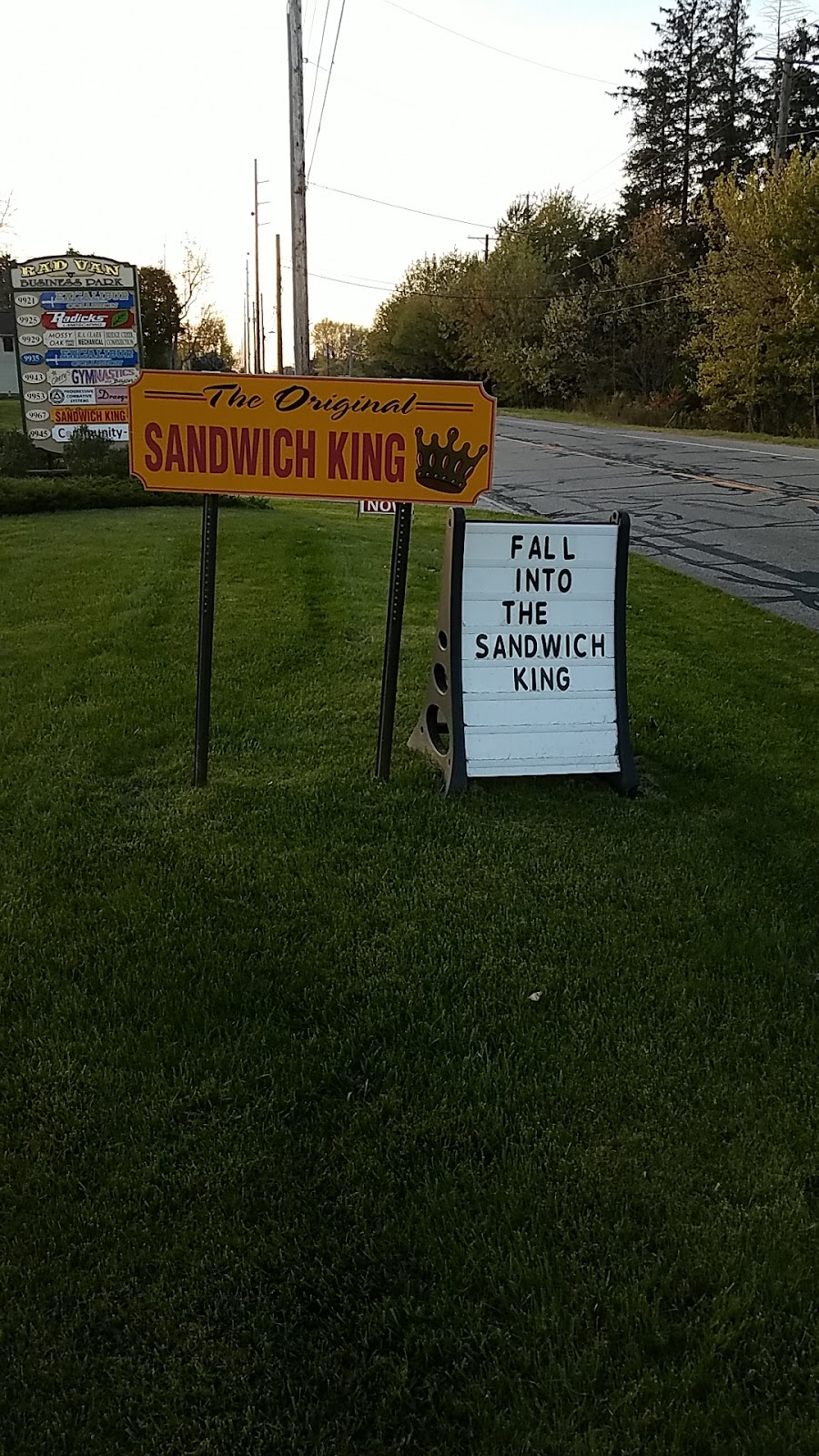 Original Sandwich King | 9899 E Washington St, Chagrin Falls, OH 44023, USA | Phone: (440) 708-0391