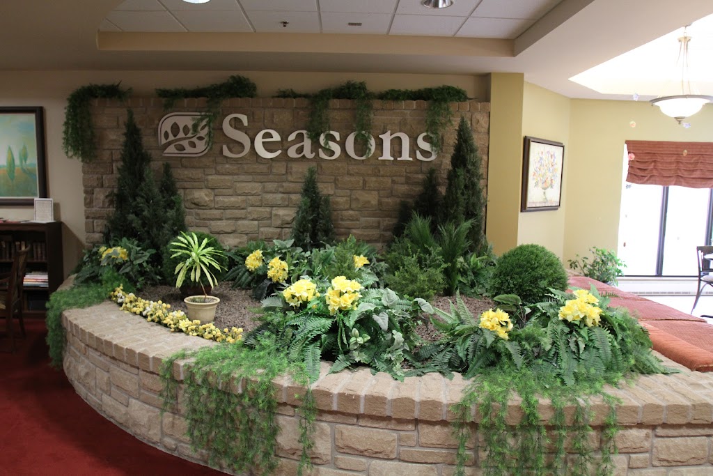 Seasons Retirement Communities | 1700 Essex County Rd 22, Belle River, ON N0R 1A0, Canada | Phone: (519) 727-0034