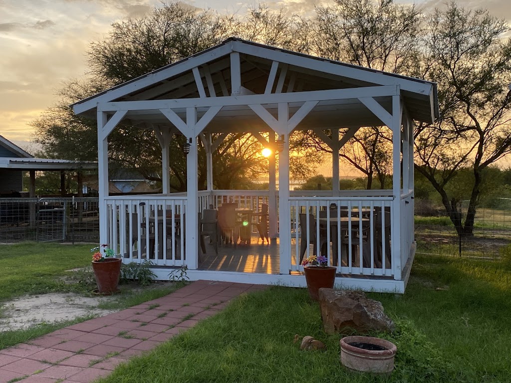 Gulf Breeze Alpaca & Sheep Ranch & Lodging | 200 County Road 6B (aka Lakeview Dr, Co Rd 6B, Lake City, TX 78368, USA | Phone: (361) 537-0503