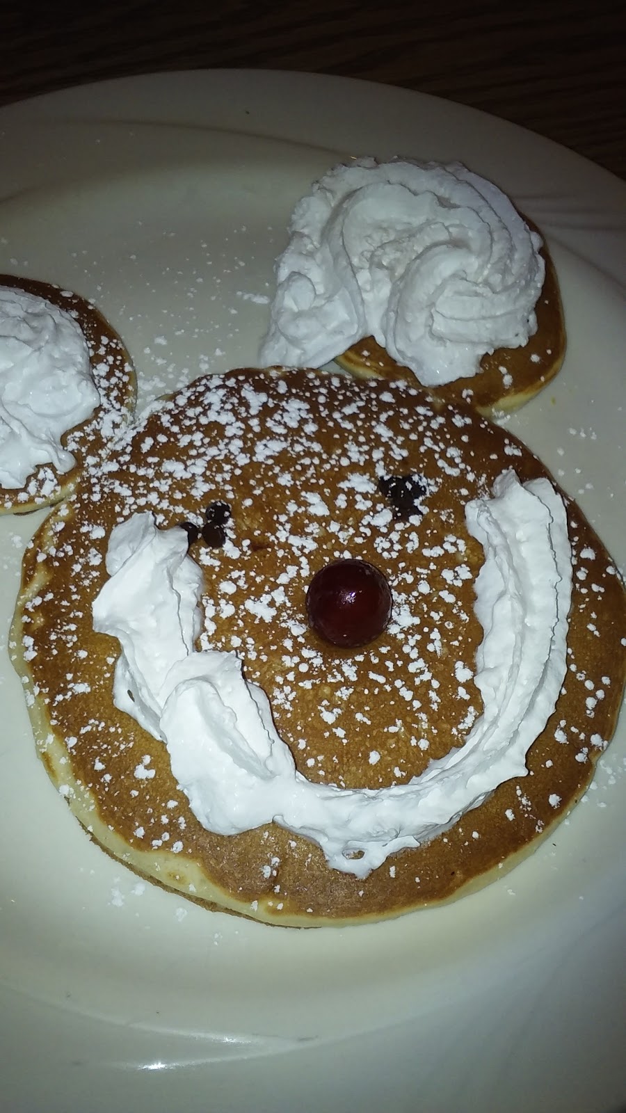 Indiana Pancake House | 919 N Main St, Bluffton, IN 46714, USA | Phone: (260) 353-1414