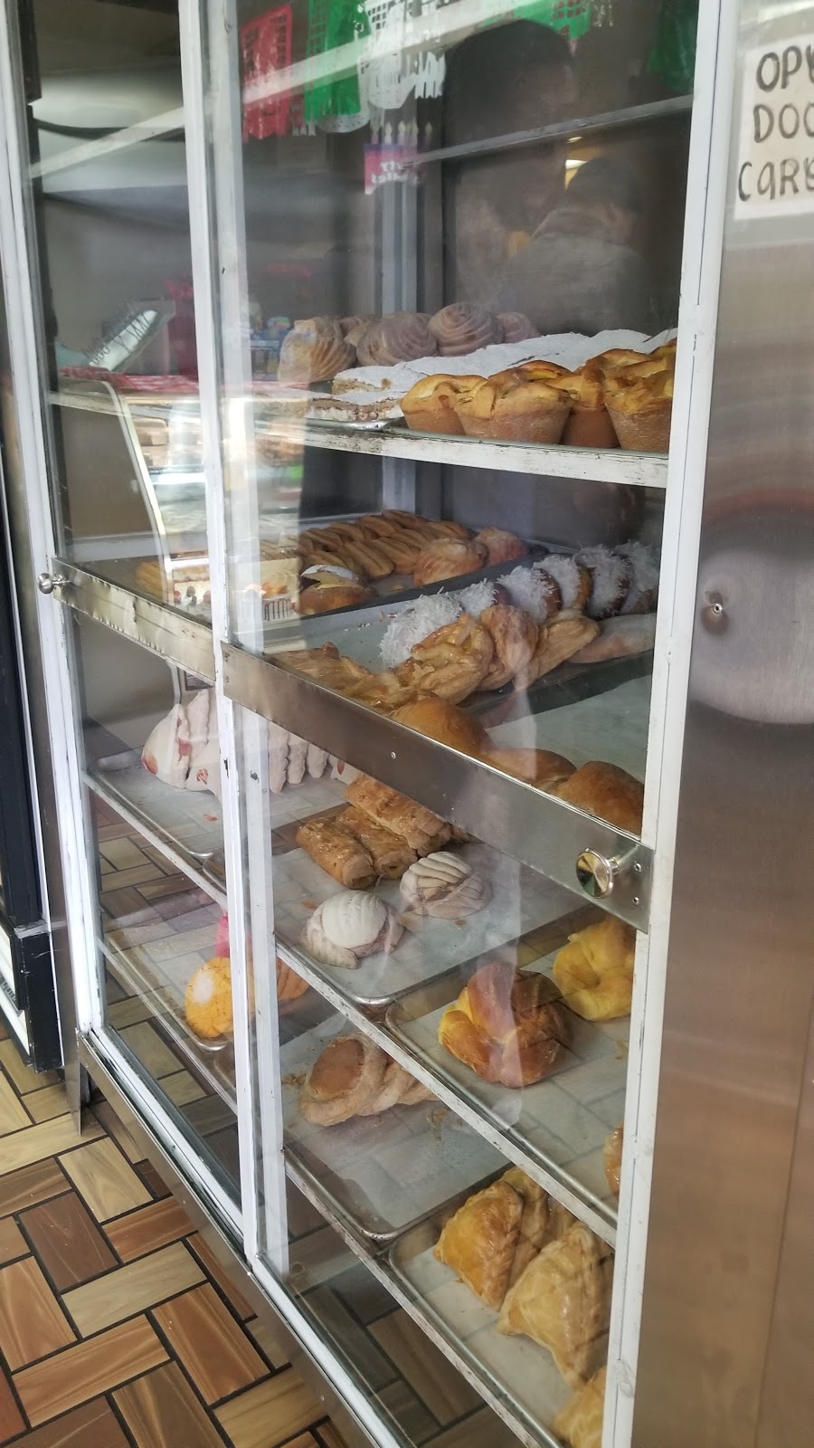 La Cascada Bakery | 1127 E 18th St, Antioch, CA 94509, USA | Phone: (925) 978-4413