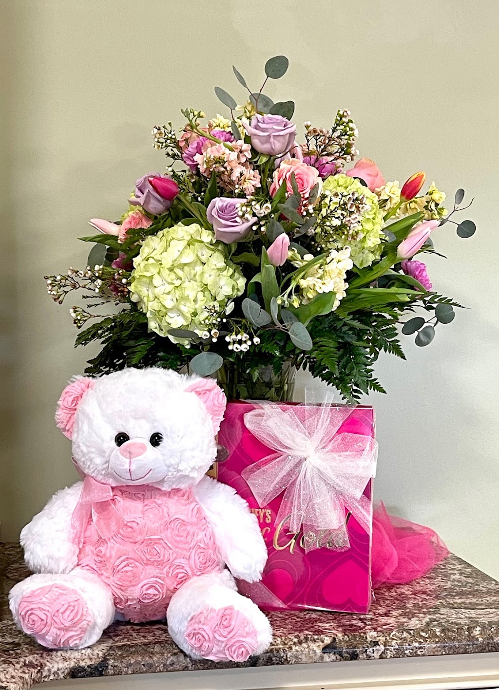 Legacy Florals and Gifts | 1173 Lawrenceville Hwy, Lawrenceville, GA 30046, USA | Phone: (770) 299-1173