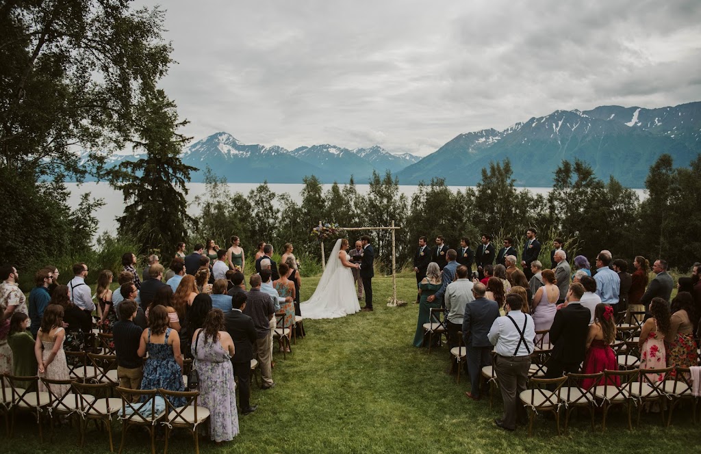 Turnagain View Lodge & Wedding Venue | 27327 Seward Hwy, Indian, AK 99540, USA | Phone: (907) 444-6898