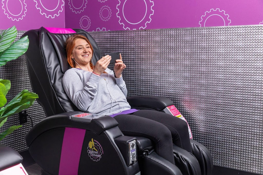 Planet Fitness | 819 E Pioneer Pkwy, Arlington, TX 76010, USA | Phone: (682) 253-2540