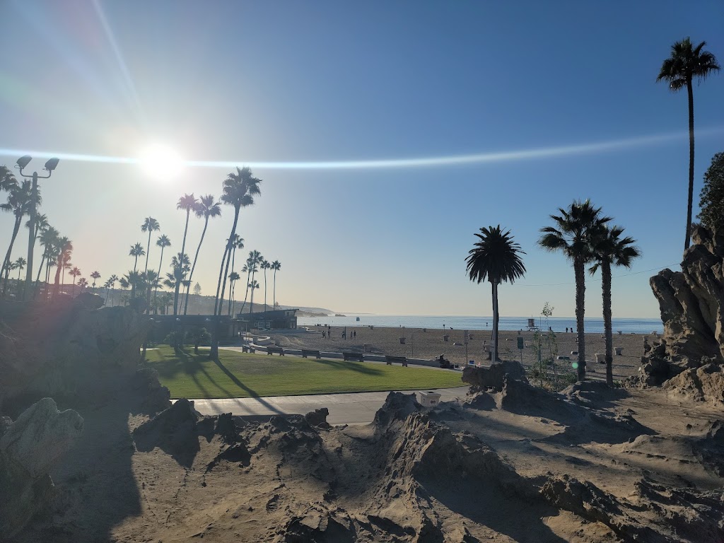 Corona del Mar Municipal Lot | 3000 Breakers Dr, Newport Beach, CA 92661, USA | Phone: (949) 644-3390