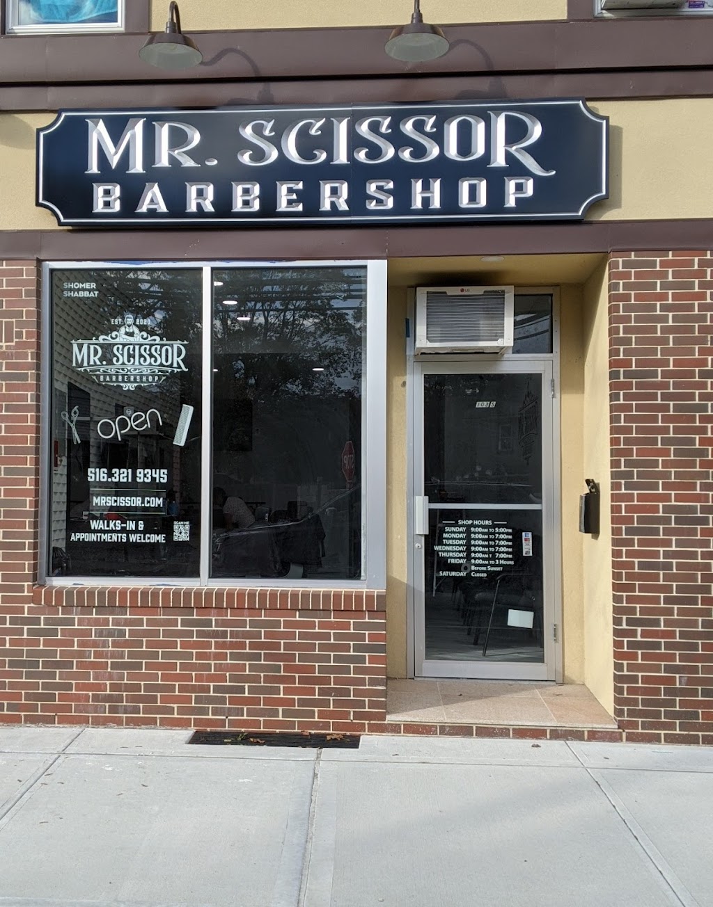 Mr. Scissor Barbershop | 103 Steamboat Rd, Great Neck, NY 11024, USA | Phone: (516) 321-9345