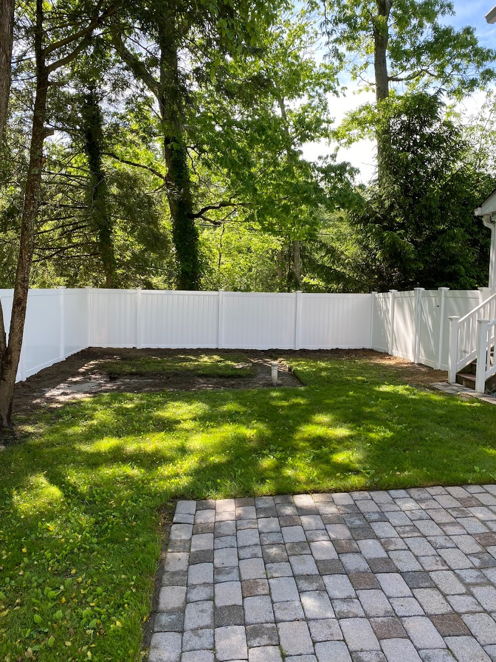 Classic Fence LLC | 254 Monmouth Rd, Manalapan Township, NJ 07726, USA | Phone: (732) 409-7098