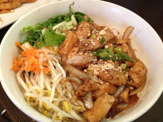 pho 90 | 23955 E Plaza Ave, Aurora, CO 80016, USA | Phone: (303) 627-5718