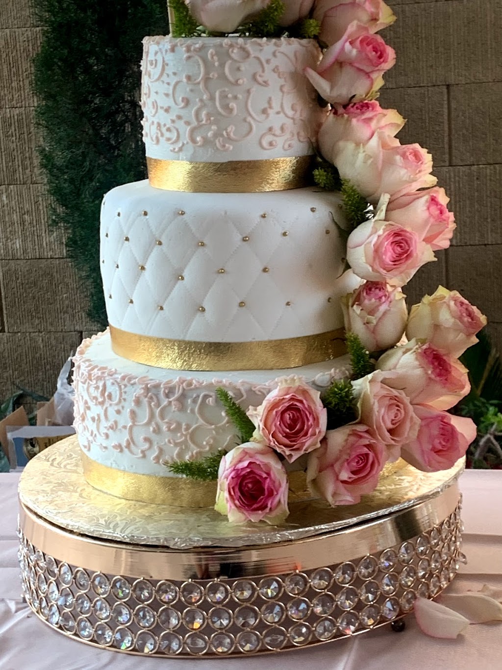 Elegant Cakes By Lida | 2513 Peppermint Dr, Modesto, CA 95355 | Phone: (209) 521-3270