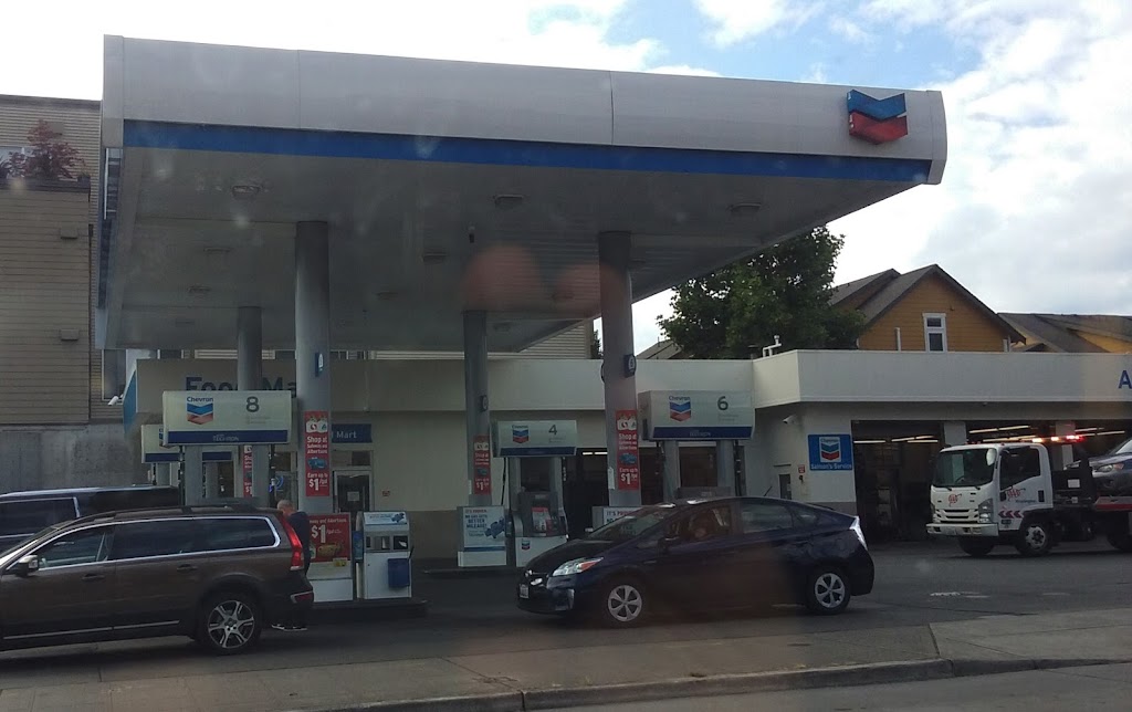 Chevron Seattle | 2424 NE 65th St, Seattle, WA 98115, USA | Phone: (206) 523-3100