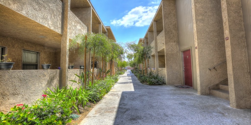 15130 Woodruff Apartments | 15130 Woodruff Ave, Bellflower, CA 90706, USA | Phone: (562) 920-9737