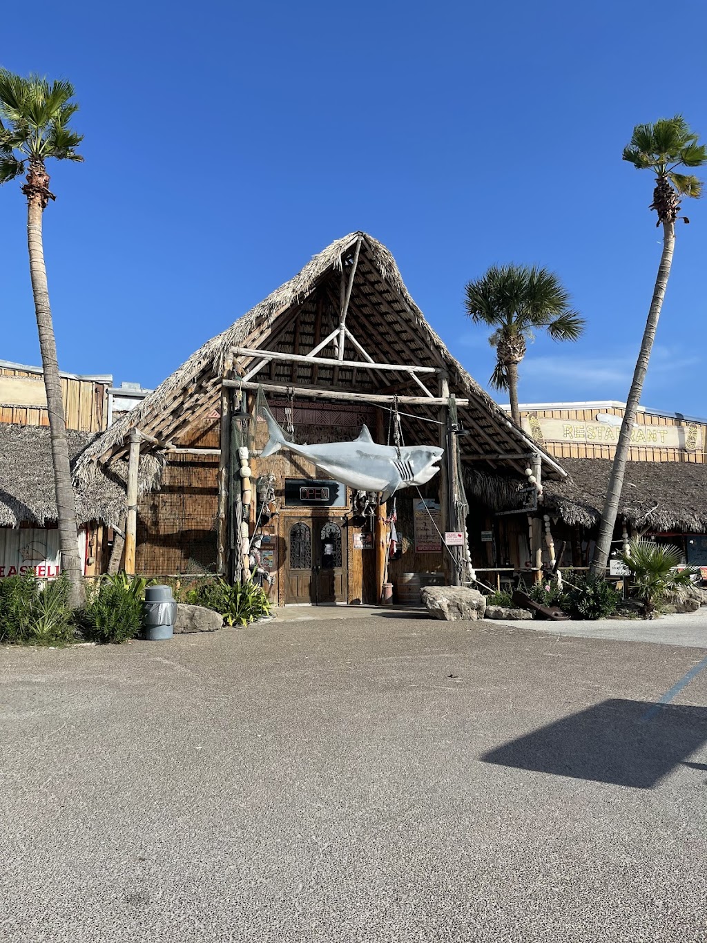 Life in Paradise Vacation Rentals | 107 Cut-Off Rd, Port Aransas, TX 78373, USA | Phone: (361) 749-7206