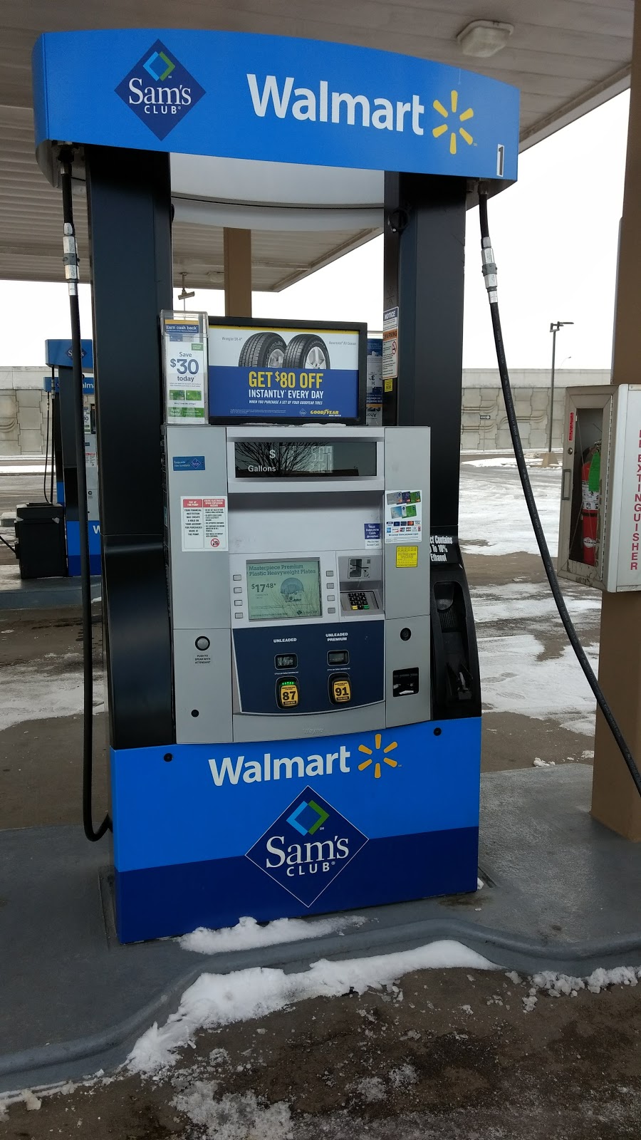 Sams Club Gas Station | 6200 W Kellogg Dr, Wichita, KS 67209, USA | Phone: (316) 945-3010